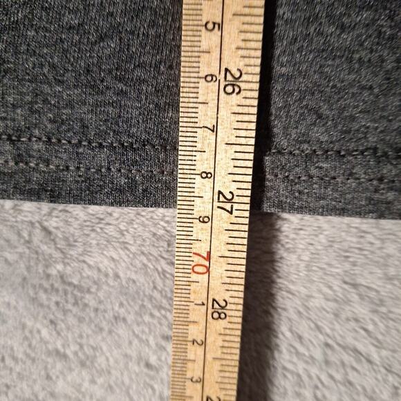 ROCK AND ROLL HALL OF FAME MUSEUM T-Shirt Size Small Vintage Double-Sided Cotton - Picture 7 of 8